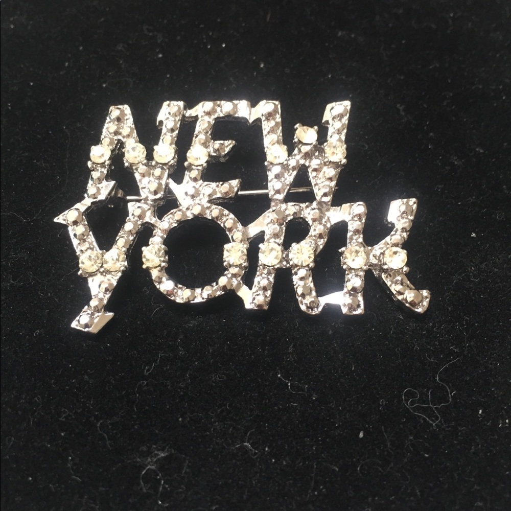 Vintage New York pin
